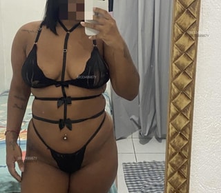 Acompanhante Morena