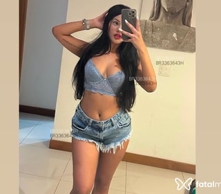 Acompanhante Alice Castelli