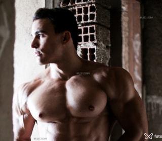 Acompanhante Raphael Castro