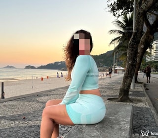 Acompanhante Laura Botino