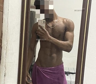 Acompanhante Preto