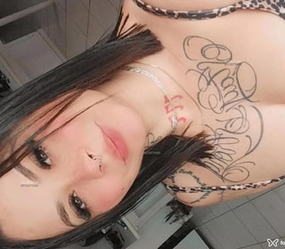 Acompanhante Mariana
