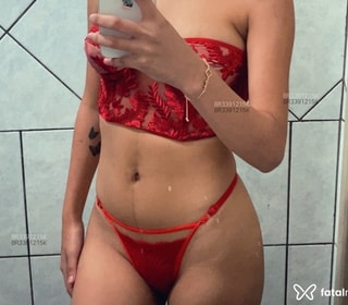 Acompanhante Valentina Soares