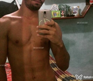 Acompanhante João Sousa