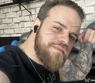 Acompanhante Felipe Tattoo