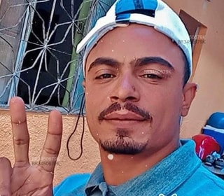 Acompanhante Pretinho