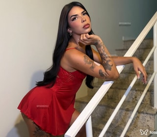 Acompanhante Ana Clara Moura