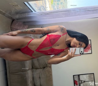 Acompanhante Julia Campos