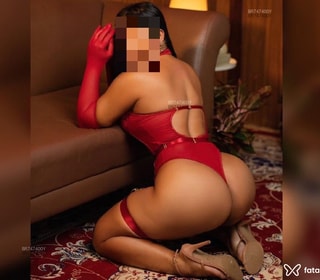 Acompanhante Larissa Melo