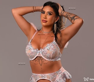 Acompanhante Aline Martins