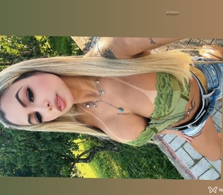 Acompanhante Aline