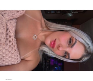 Acompanhante Estella