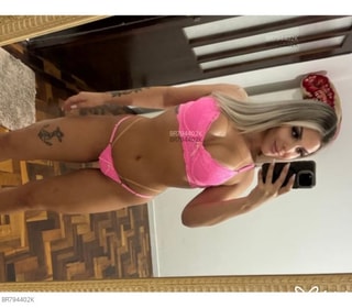 Acompanhante Estella