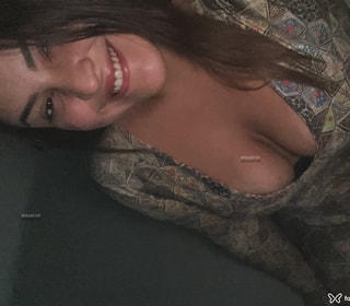 Acompanhante Isa
