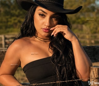Acompanhante em Paranaíba-MS - Mari Dourado