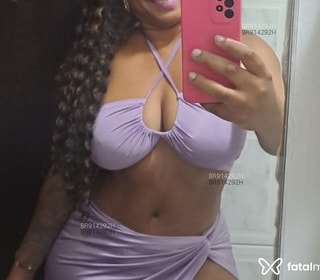 Acompanhante Sara