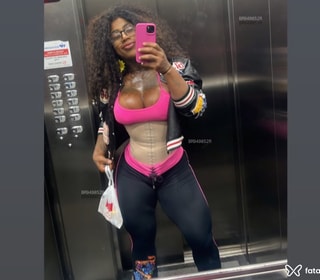 Acompanhante Serena Williams