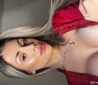 Acompanhante Renata