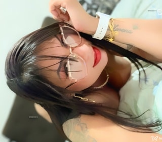 Acompanhante Alice