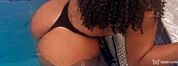 Melanye Acompanhante Melanye - Cabeçalho