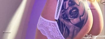 Acompanhante Karina - Cabeçalho
