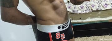 Acompanhante Charles - Cabeçalho