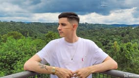 Acompanhante Junior - Cabeçalho