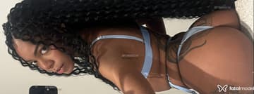Acompanhante Mikaelly - Cabeçalho