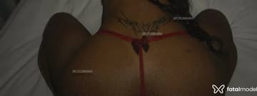 Acompanhante Becca - Cabeçalho