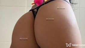 Acompanhante Larissa - Cabeçalho