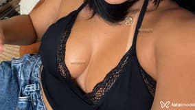 Castyella Acompanhante Castyella - Cabeçalho