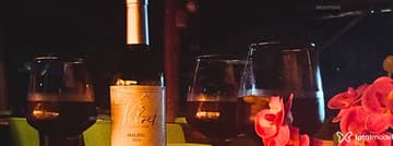 Acompanhante Rose - Cabeçalho