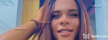 Acompanhante Tiffany - Cabeçalho