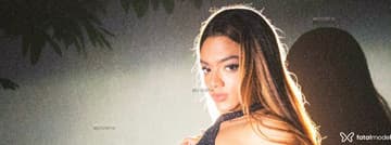 Acompanhante Rebecca - Cabeçalho