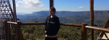 Acompanhante Melry - Cabeçalho