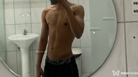 Acompanhante Henrique Morae - Cabeçalho