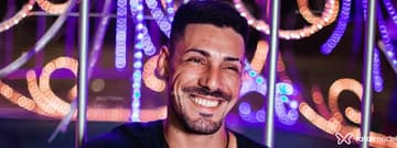 Adriano Acompanhante Adriano - Cabeçalho