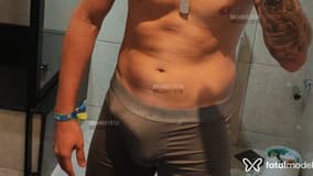 Acompanhante Carlos - Cabeçalho