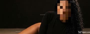 Acompanhante Caroline Forbes - Cabeçalho
