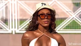 Acompanhante Adria Knowles - Cabeçalho