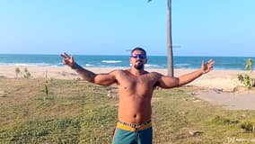 Gomez Acompanhante Gomez - Cabeçalho