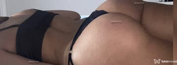 Acompanhante Melina Wollek - Cabeçalho