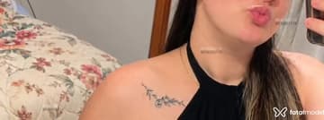 Tinna Acompanhante Tinna - Cabeçalho