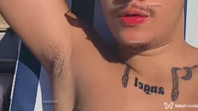 Acompanhante Oliver - Cabeçalho