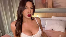 Acompanhante Fernanda Nakamura - Cabeçalho