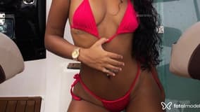 Acompanhante Bella Ftos recente - Cabeçalho