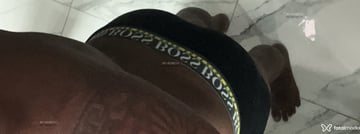 Acompanhante Henry - Cabeçalho