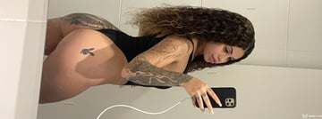 Acompanhante Emilly Furtado - Cabeçalho