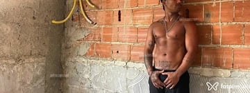 Acompanhante Victor Toro - Cabeçalho