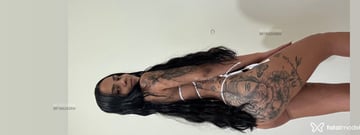 Acompanhante Sarah - Cabeçalho